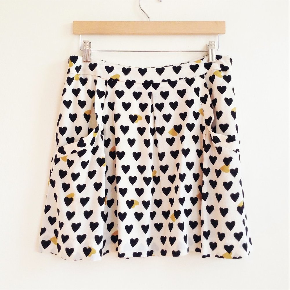 Leifsdottir Anthropologie Silk Heart Print Pleated A-Line Circle Mini Skirt US 6
